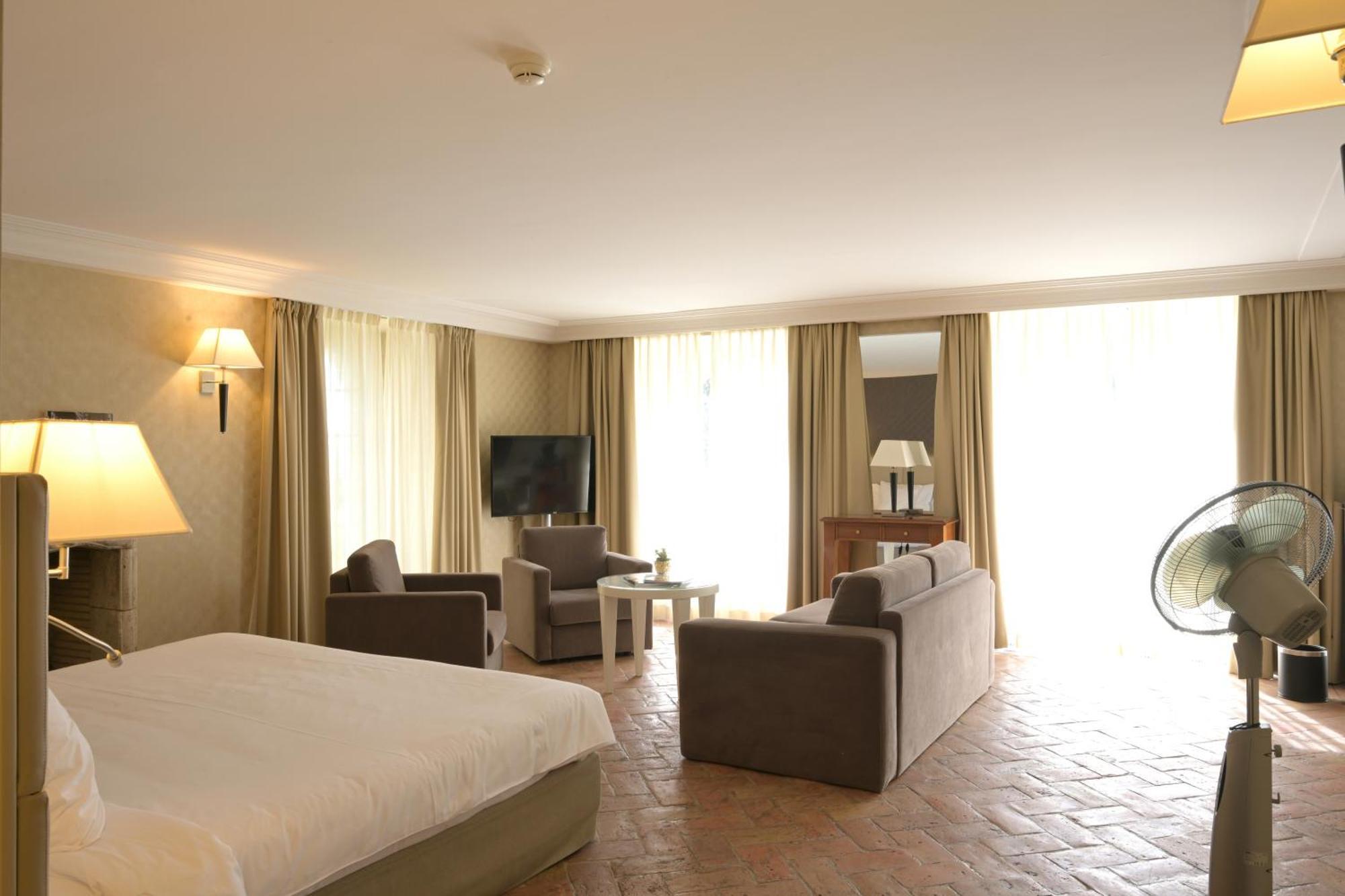 Cheserex Chateau De Bonmont מראה חיצוני תמונה