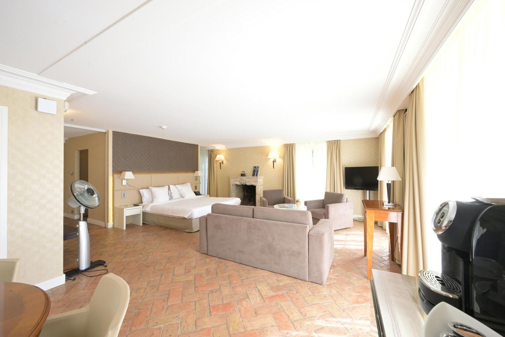 Cheserex Chateau De Bonmont מראה חיצוני תמונה