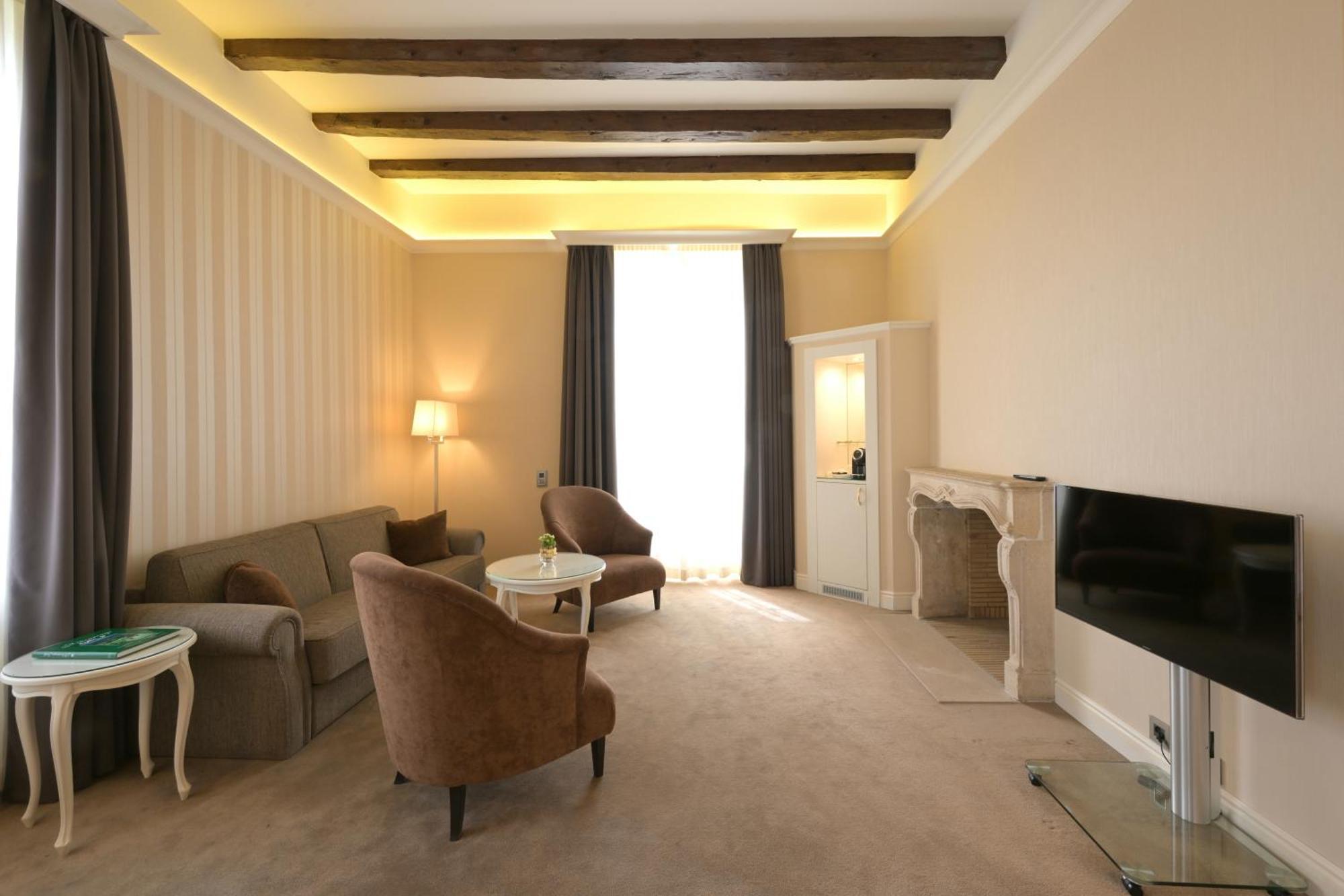 Cheserex Chateau De Bonmont מראה חיצוני תמונה